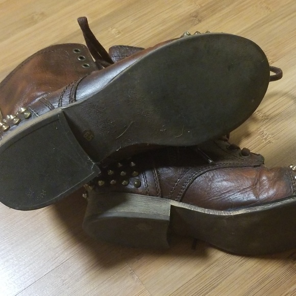 STEVE MADDEN Tarnney STUDDED BOOTS - Picture 4 of 6